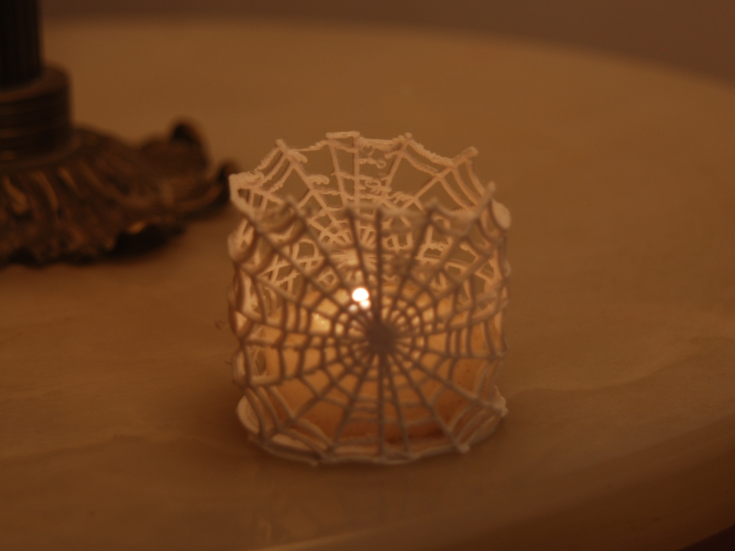 candela titolare supporto notte cilindro ragno ragnatela 3D print model - Mito3D