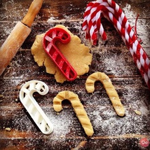 candy cane cookie cutter home 3d print model - Mito3D
