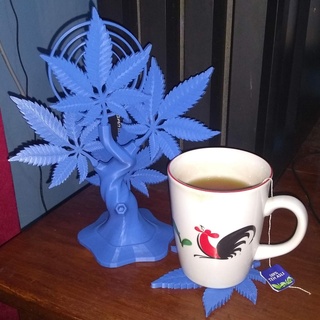 cannabis leaf coaster pot easy print weed marijuana ganja mary jane green usefull legalize 3d print model - Mito3D