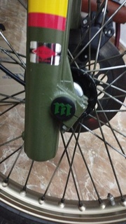 boné Montesa moto garfo bultaco motocicleta antigo 3d print model - Mito3D