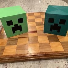 case complete minecraft chess set game chess chess set minecraft games 3d print model - Mito3D