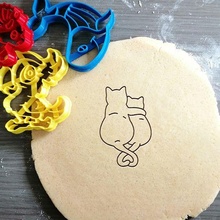 cat love cookie cutter cute valentine kitten fun baking dough shape kitchen bake cookies speculoos poop 3d print model - Mito3D