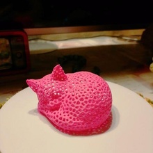 chat train dormir voronoi art kitti Voron animal statue Katze kot poly jouet 3d print model - Mito3D