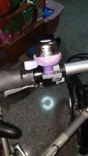 Oeil chat cloche support vélo réparation bicyclette 3d print model - Mito3D