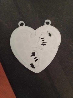 cats heart keychain 3d print model - Mito3D