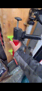 abdichten Gewehr Mauer montieren Clip Wandhalterung Silikon Silikonpistole Halter Unterstützung Halterung Werkzeug van Arbeit Arbeiter Garage Kartuschenpistole 3d print model - Mito3D
