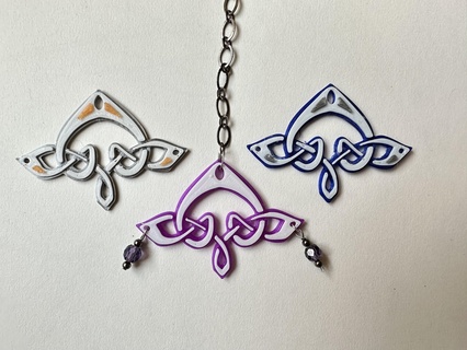 celtic knotwork pendant knot interlace necklace jewelry charm connectors pretzel art design 3d print model - Mito3D