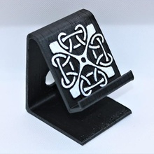 celtic square knot phone stand gadget culture spirit luck mobile charge holder ireland irish handy celticart art useful android iphone universal phonestand 3d print model - Mito3D