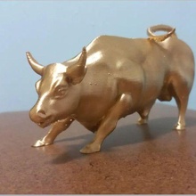 charging bull - golden art animal york city wall street bowling green 3d print model - Mito3D