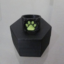 le chat noir de l'anneau bijoux 3d print model - Mito3D