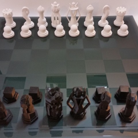 chess set round vs blocky game pieces curvy unique 3D print model - Mito3D