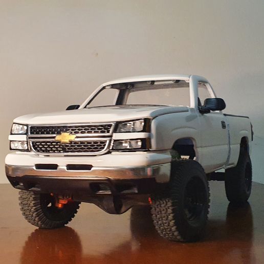 chevrolet silverdo 2007 313mm scale body 1/10 toyota jeep ford vaterra axial traxxas 1/10th 3D print model - Mito3D