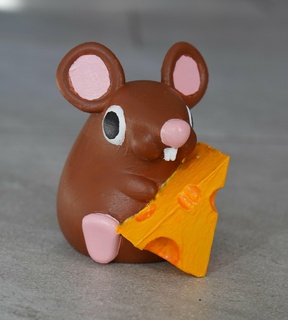 chonky Souris mangeant fromage animal mignonne thicc 3d print model - Mito3D