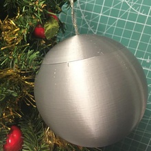 christmas ball überraschen - 8 cm 3,15 home 3 8cm Weihnachten überraschung 3d print model - Mito3D