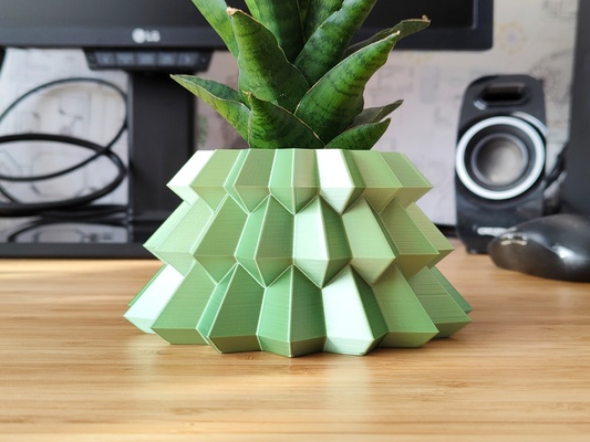 noel ağaç tencere ekici vazo mod tasarım yetiştiriciler ev bitkiler bitki modern dekor dekorasyon bahçe geometrik saksı kış 3d print model - Mito3D