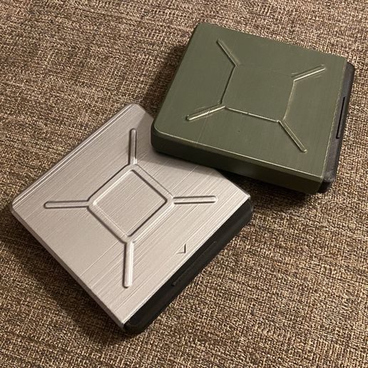 cigarette box gadget cigg marlboro match lighter smoke etui case 3D print model - Mito3D