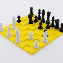 clássico jogo de xadrez jogos clássicos mesa 3d print model - Mito3D
