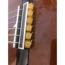 classico chitarra corda cravatte letto 3d print model - Mito3D