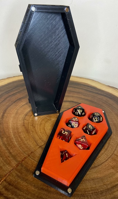 caixão dados caixa tabela rpgs masmorras dragões d20 recipiente bruxas esqueleto descobridor rpg ttrpg função jogando jogos maldição strahd vampiro 3d print model - Mito3D