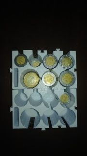 moneda acomodador bolso monedas mexicano alcancia ujier pesos 3d print model - Mito3D