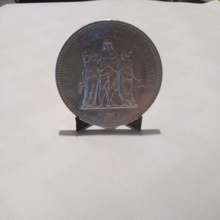 coin holder art support 3d print model - Mito3D