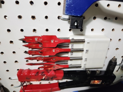 compact spade bit holder 1 spaced peg board pegboard tools 3d print model - Mito3D
