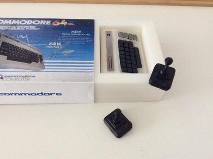 rekabet profesyonel oyun kolu Kutu kakma küçük Commodore 64 c64 oyuncak oyuncaklar seti Aksesuarlar 3d print model - Mito3D