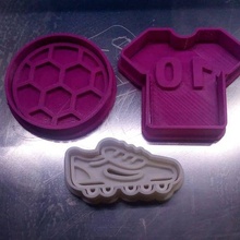 cookie cutter + stamp soccer ball booties t-shirt 3d print model - Mito3D