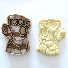 cookie cutter avengers guantelete thanos gauntlet cortante galletas home cutters cutting biscuits karaoke 3d print model - Mito3D