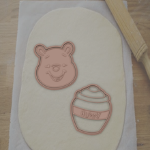 cookie cutter winnie pooh honey jar 3d print model - Mito3D