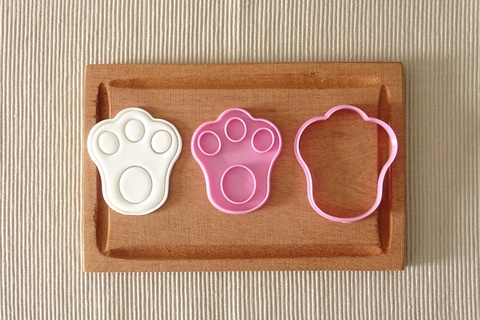 cookie cutters easter bunny footprint paw cookies rabbit 3d print model - Mito3D