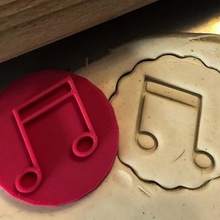 biscuit timbre + coupeur Remarque cuire cuisine musique 3d print model - Mito3D