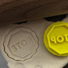 cookie stamp + cutter - traffic sign bake kitchen stop 3d print model - Mito3D