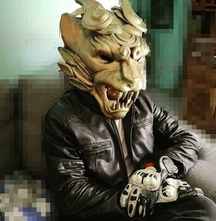 cosplay crypto apex legends hallowed spirit helmet predator 3d print model - Mito3D