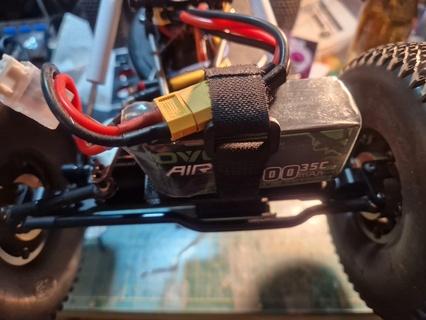 crawler rc4wd moa bully 2 - front lipo battery tray raised support 1 10 located position elevated 3d print model - Mito3D