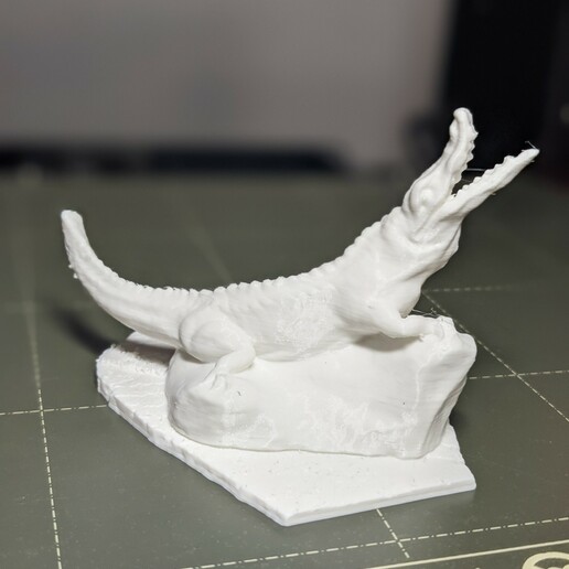 cocodrilo estatua fuente 3D print model - Mito3D