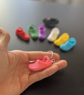 crocs chaveiro enfermeira médico consultório avós residência idoso Rosa filamento colori cor 3d print model - Mito3D