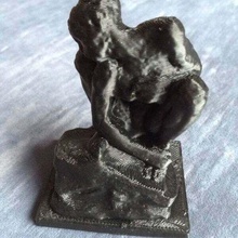 accroupi femme Auguste Rodin 123d capture art analyse sculpture statue support sculptures 3d print model - Mito3D