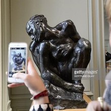 çömelmiş kadın muse rodin Fransa sanat heykeller 3d print model - Mito3D