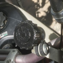Douane frein fluide casquette réservoir brembo Ducati Embrayage floïde point hypermotard 3d print model - Mito3D
