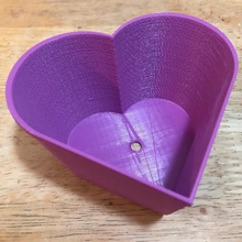 personalizable cónica corazón maceta casa jardín al aire libre el día de san valentín suculento bote suculentas 3d print model - Mito3D