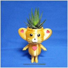 cute animal lemur king potted home 3d print model - Mito3D
