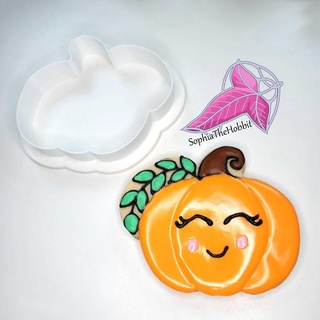 cute pumpkin cookie cutter halloween leaf sophiathehobbit kitchen dining 3d print model - Mito3D