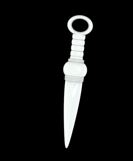 dagger pendant Jewelry jewelry symbolism courage strength craftsmanship weaponry historical significance blades warrior spirit statement piece 3d print model - Mito3D