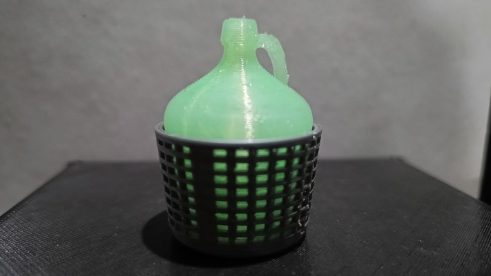 tutto llavero damigiana vino liquore bottiglia garrafon botella de 3d print model - Mito3D