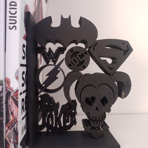 dc histórias quadrinhos suporte livro 3D print model - Mito3D