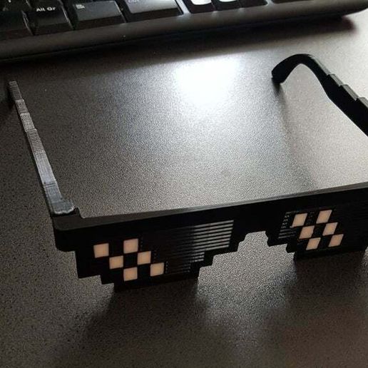 deal glasses larger holes fashion 3D print model - Mito3D