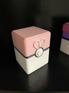 plate forme boîte pokeball l'amour Balle Jeu tcg Pokémon manche bouton jouant carte commerce yugioh magie rassemblement lorcane 3d print model - Mito3D