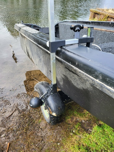adentro pro height adjustable polo barco pescar sonar 3d print model - Mito3D