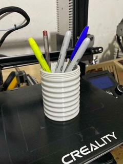 desk organizer pencil holder Home glass order decoration pen office 3d print model - Mito3D